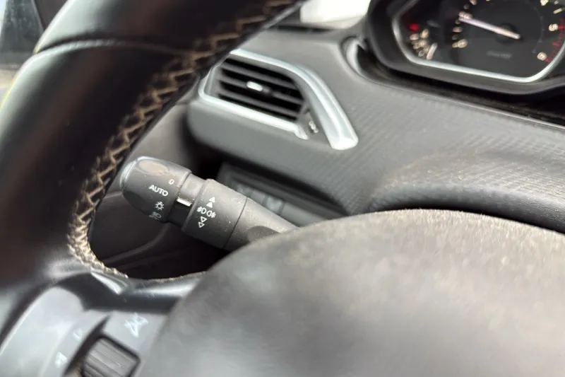 Image secondaire du véhicule 24