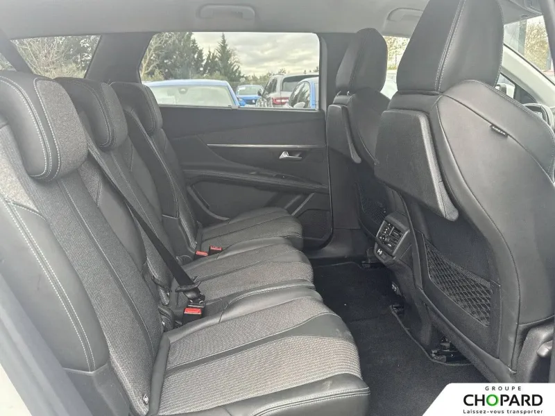 Image secondaire du véhicule 38