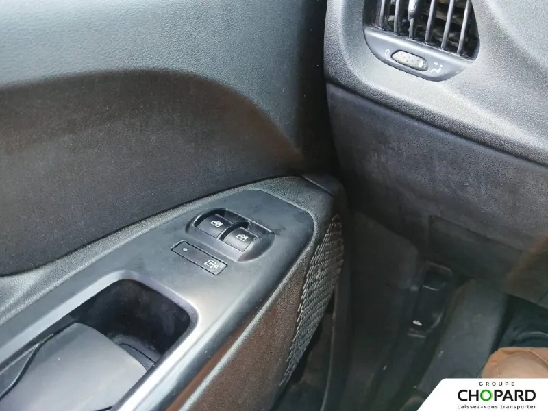 Image secondaire du véhicule 17