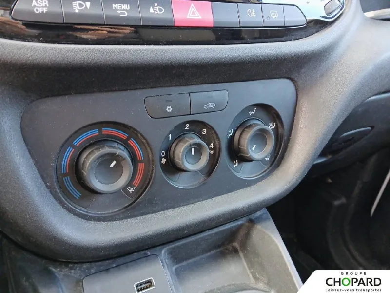 Image secondaire du véhicule 21