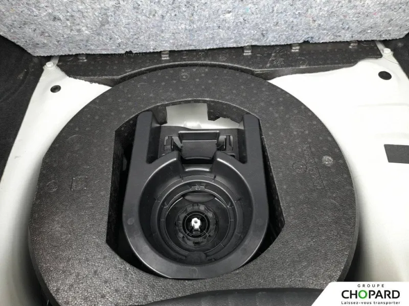 Image secondaire du véhicule 24