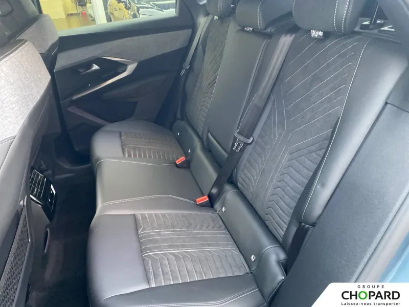 Image secondaire du véhicule 12