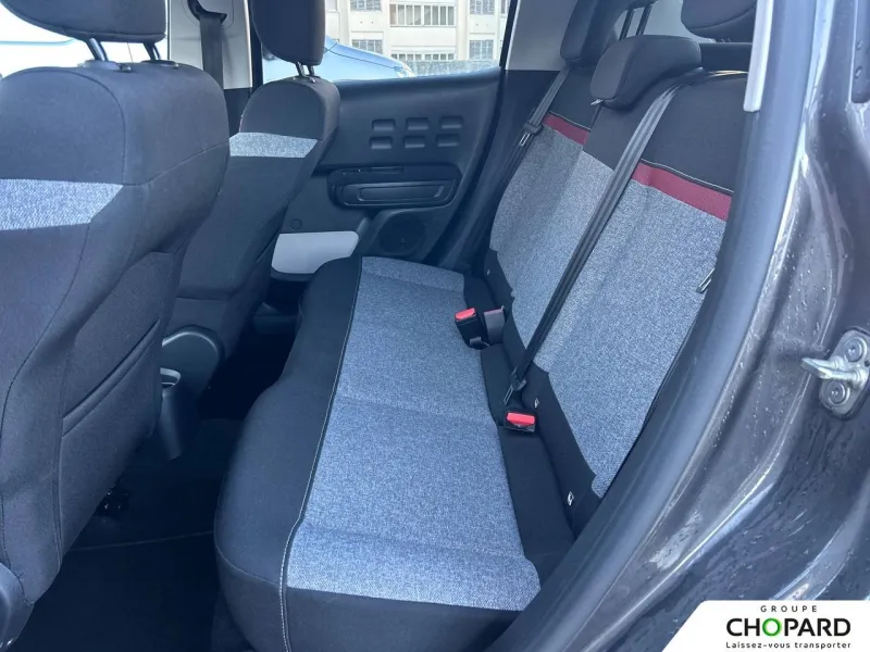 Image secondaire du véhicule 12