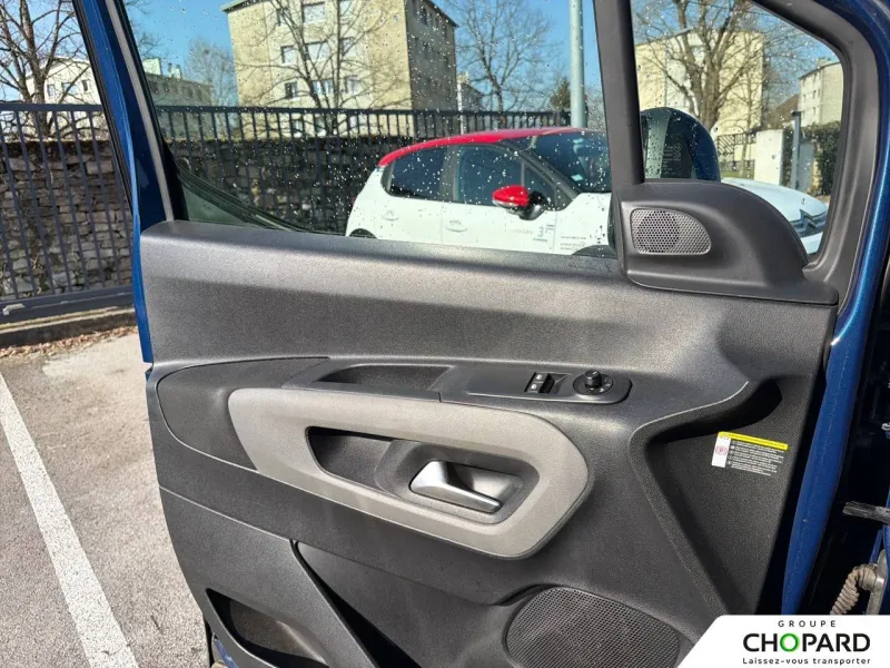 Image secondaire du véhicule 3