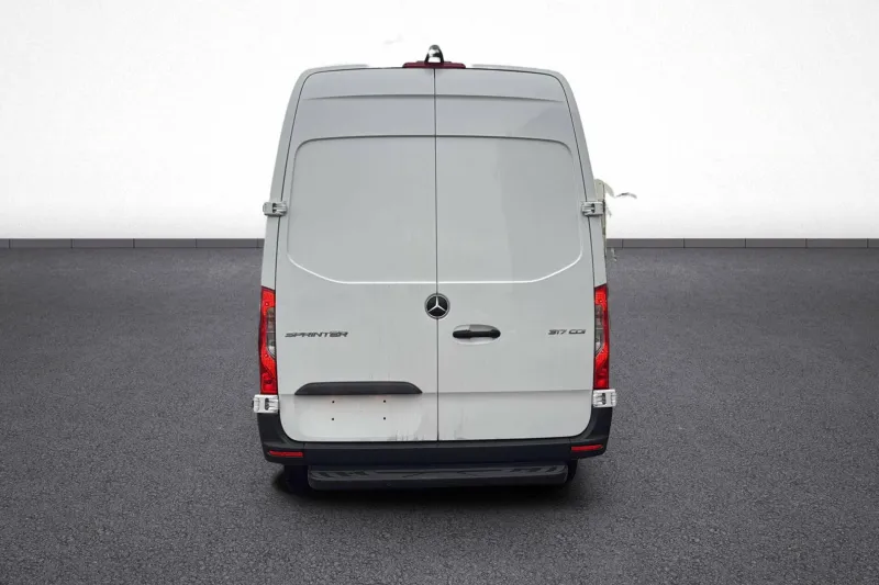 Image secondaire du véhicule 6