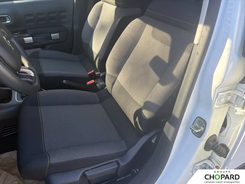 Image secondaire du véhicule 9