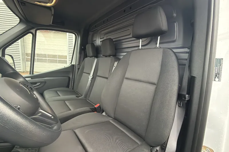 Image secondaire du véhicule 11