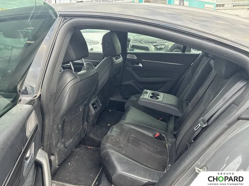 Image secondaire du véhicule 12