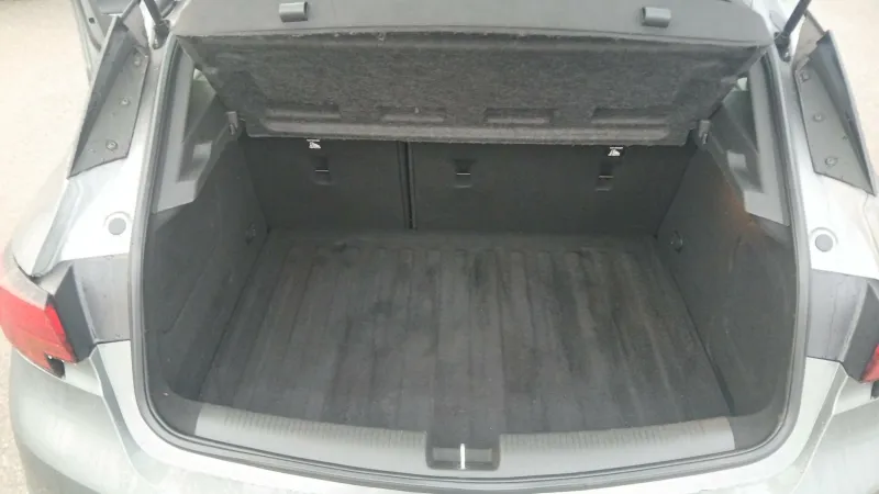 Image secondaire du véhicule 10