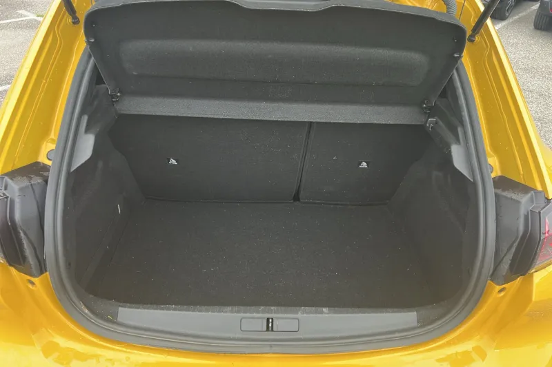 Image secondaire du véhicule 10