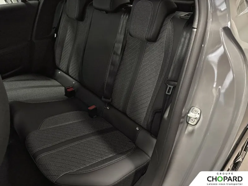 Image secondaire du véhicule 18