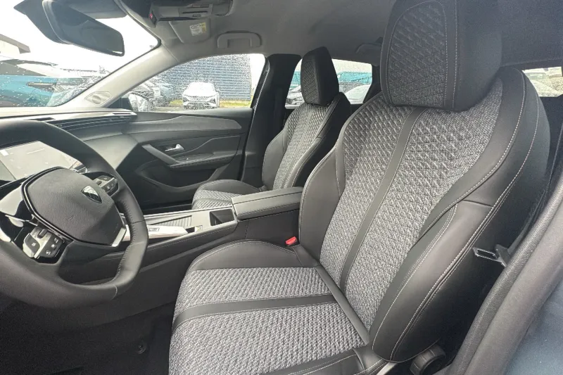 Image secondaire du véhicule 11