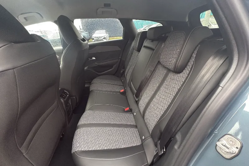 Image secondaire du véhicule 12