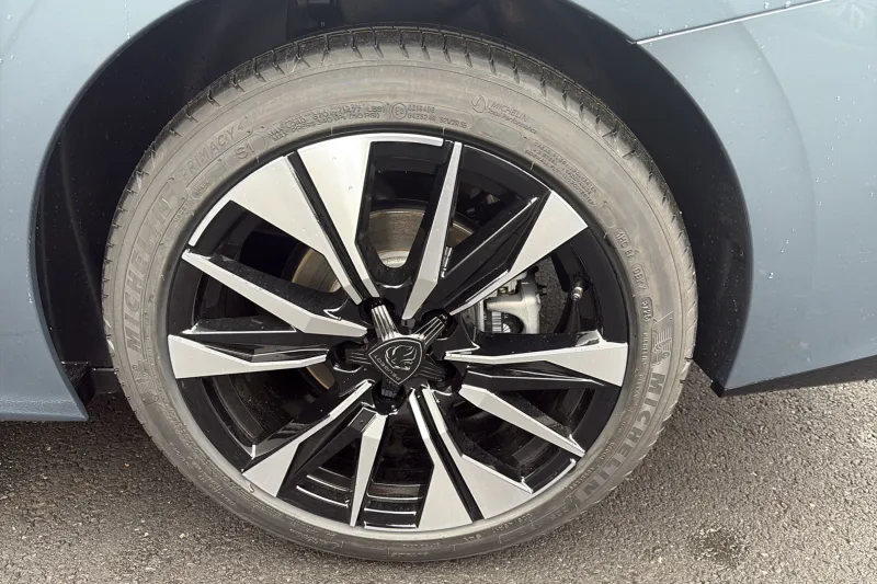 Image secondaire du véhicule 15