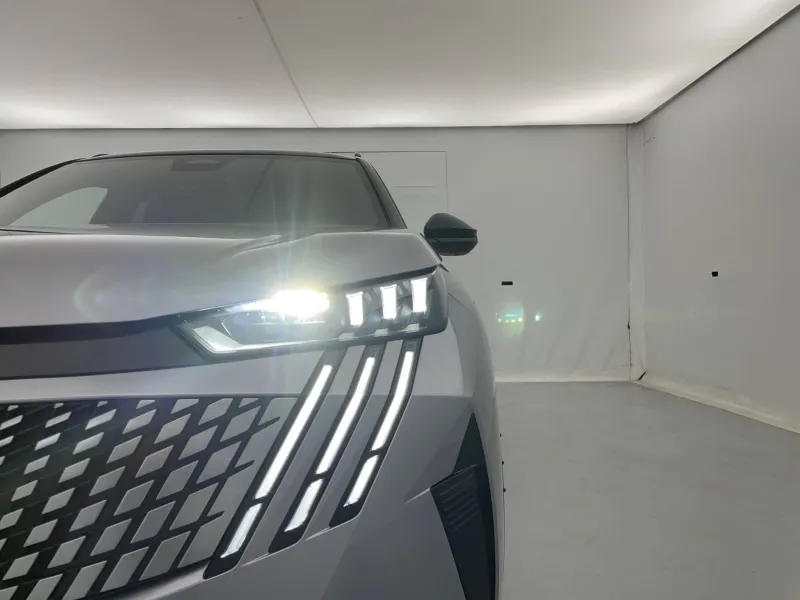 Image secondaire du véhicule 32