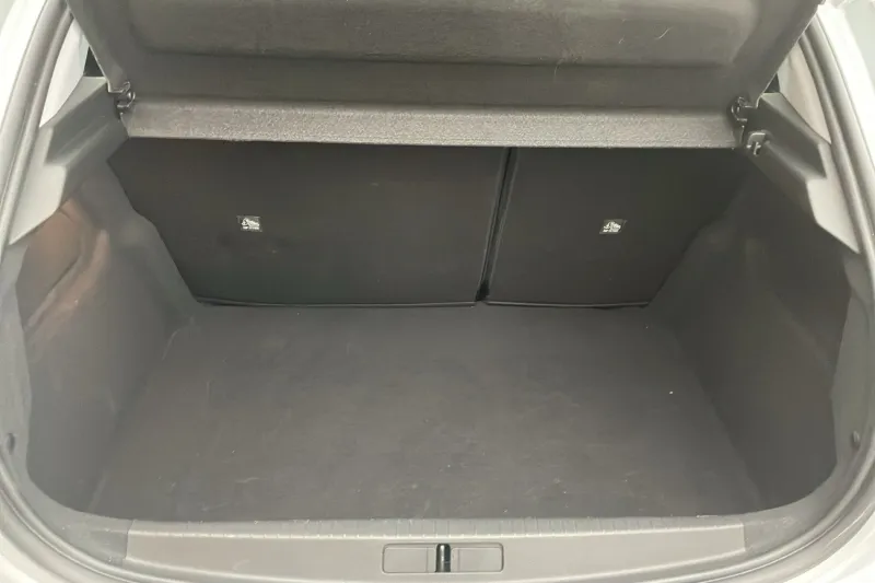 Image secondaire du véhicule 38