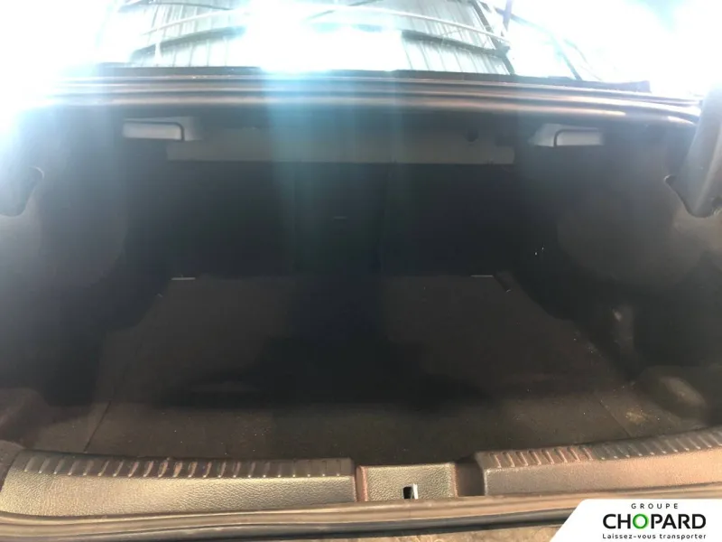 Image secondaire du véhicule 9