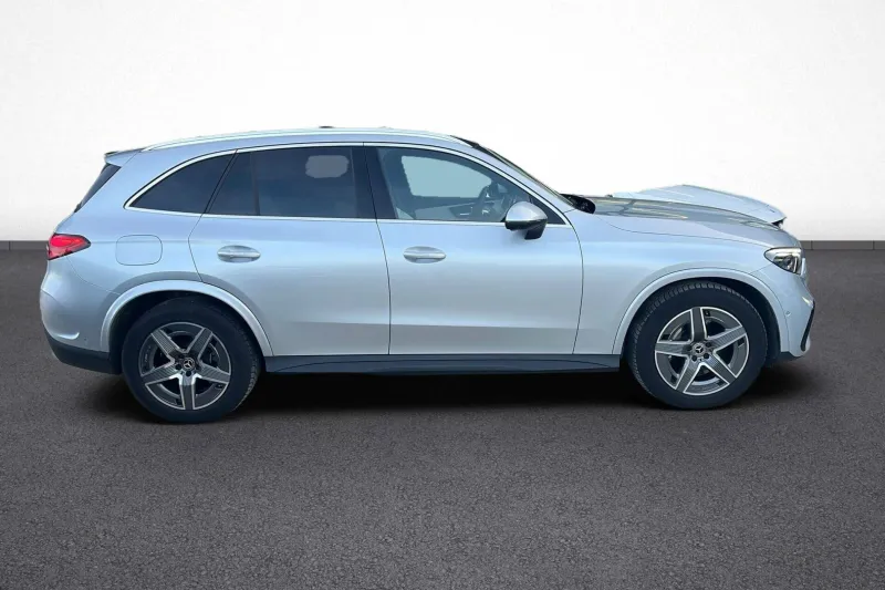 Image secondaire du véhicule 8