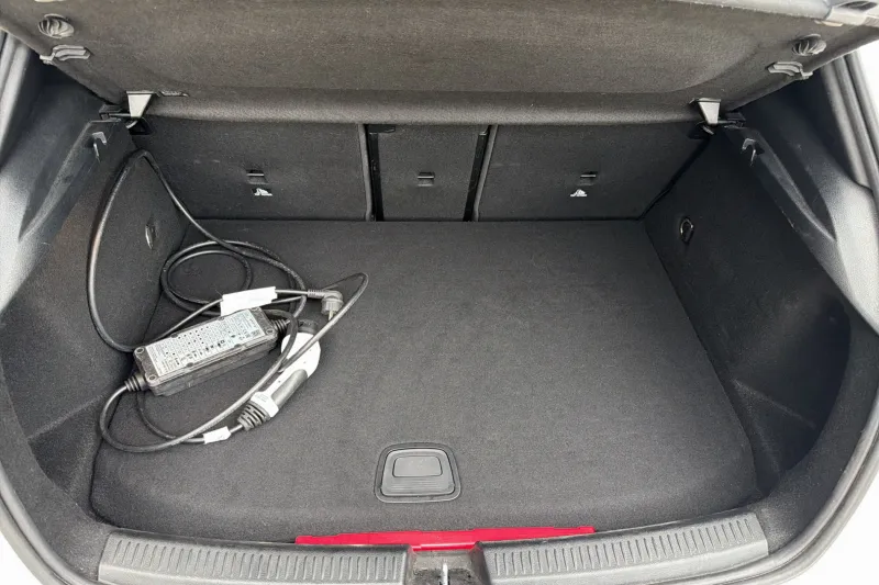 Image secondaire du véhicule 10