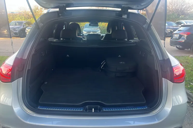 Image secondaire du véhicule 10