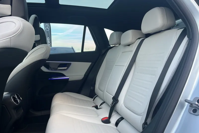 Image secondaire du véhicule 12