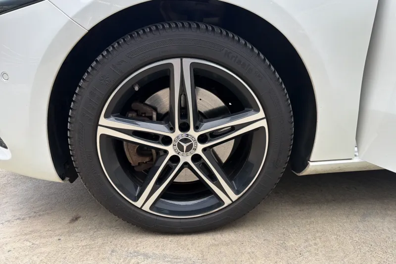 Image secondaire du véhicule 13