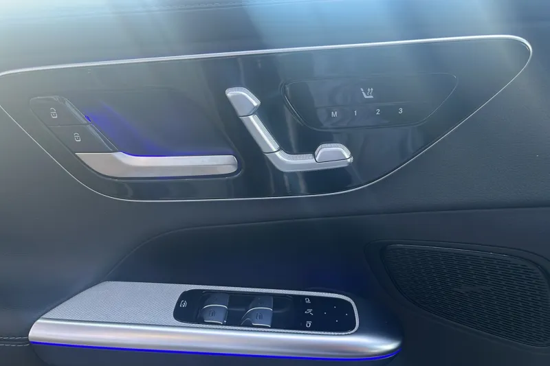 Image secondaire du véhicule 23