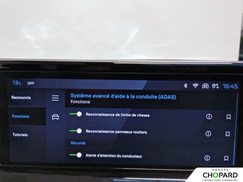 Image secondaire du véhicule 12