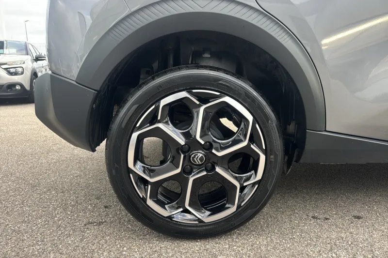 Image secondaire du véhicule 13