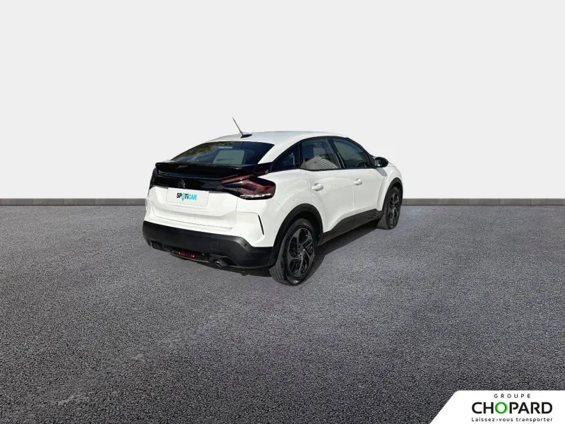 Image secondaire du véhicule 9