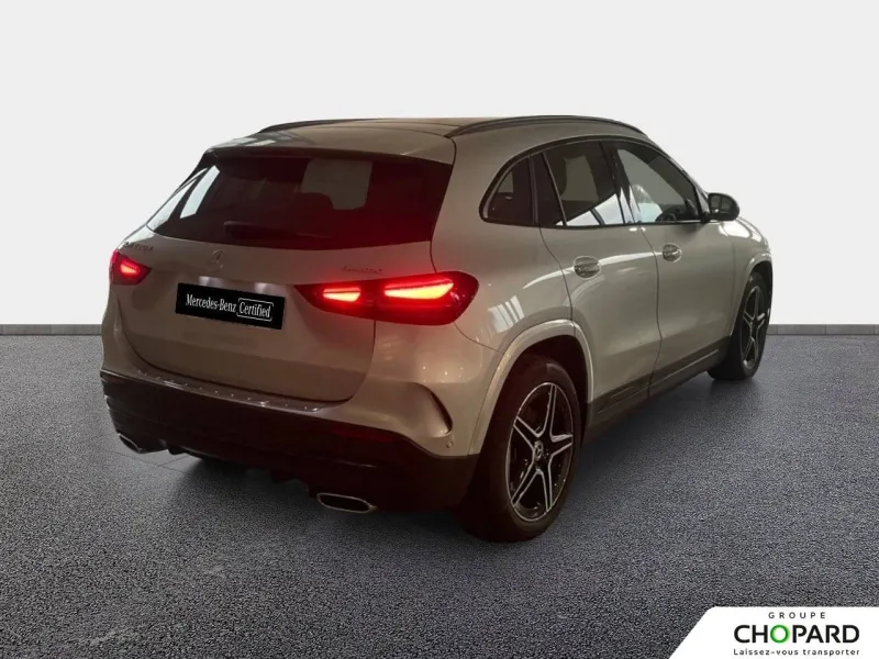 Image secondaire du véhicule 4