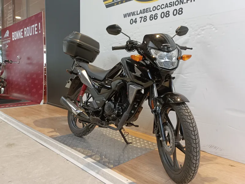 Image secondaire du véhicule 3