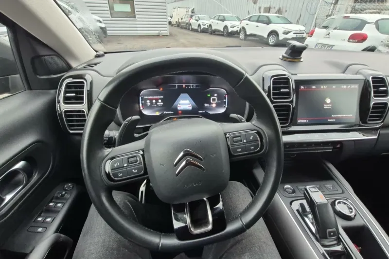 Image secondaire du véhicule 19