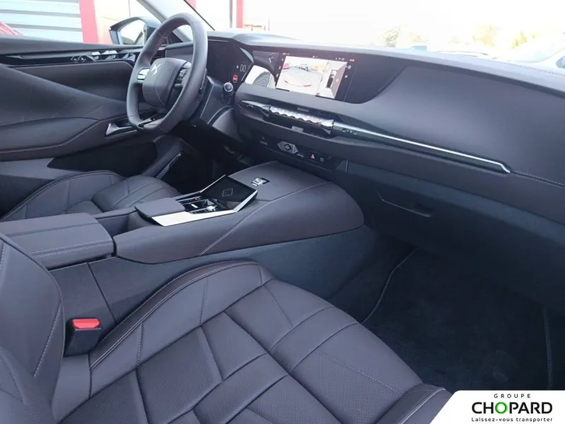 Image secondaire du véhicule 14