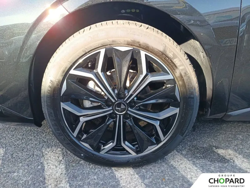 Image secondaire du véhicule 24