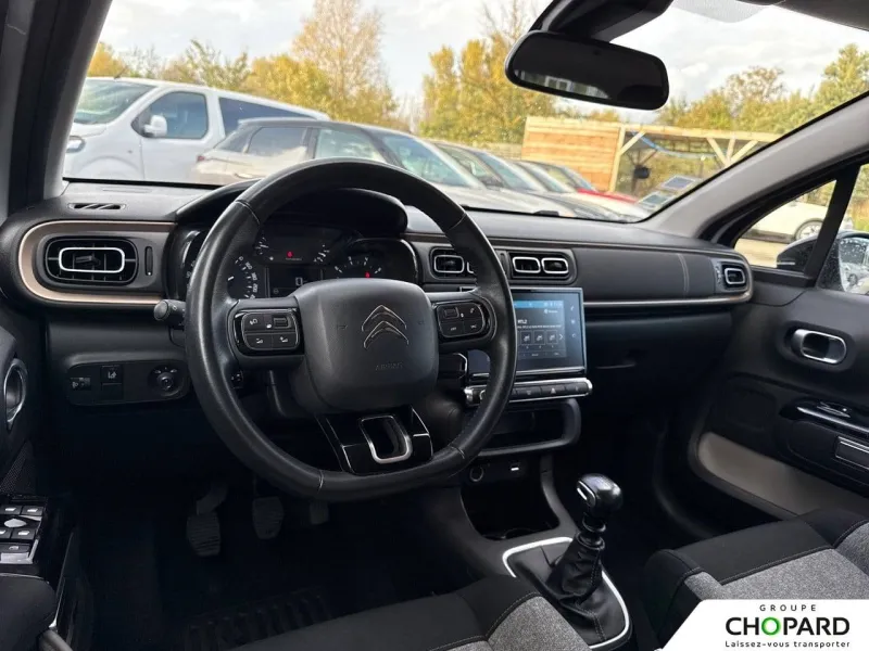 Image secondaire du véhicule 11