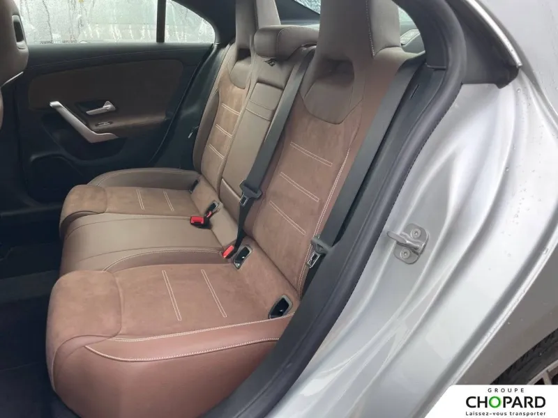 Image secondaire du véhicule 19