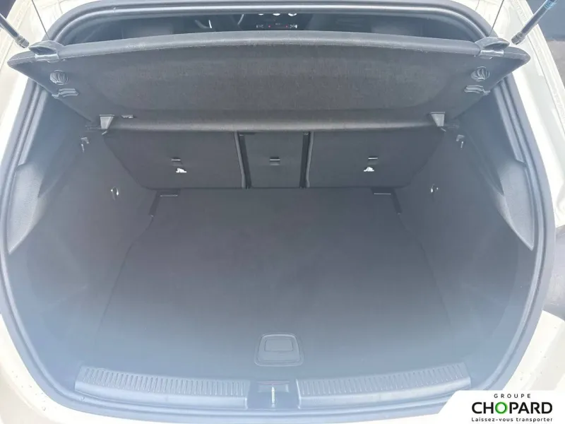 Image secondaire du véhicule 9