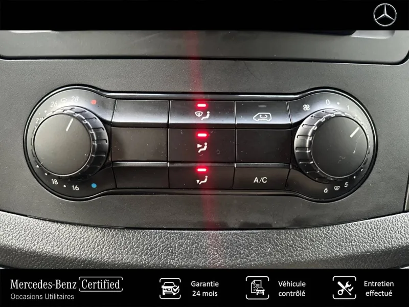 Image secondaire du véhicule 23