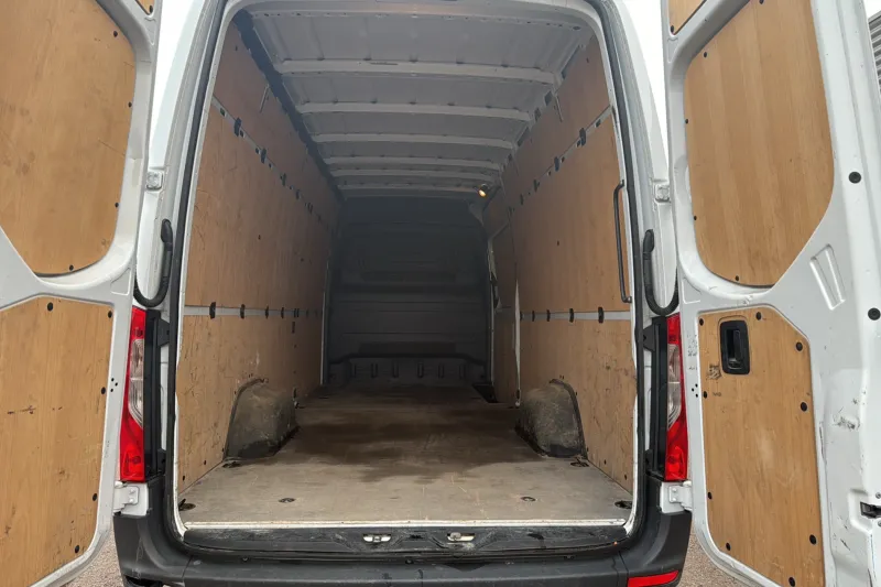 Image secondaire du véhicule 10