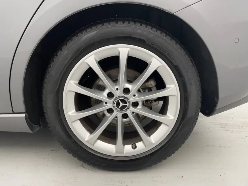 Image secondaire du véhicule 18