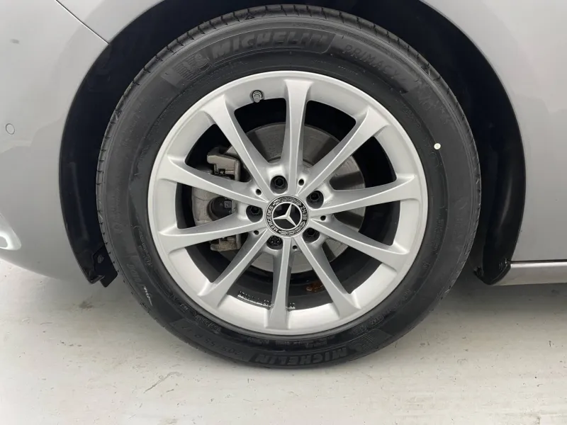 Image secondaire du véhicule 19