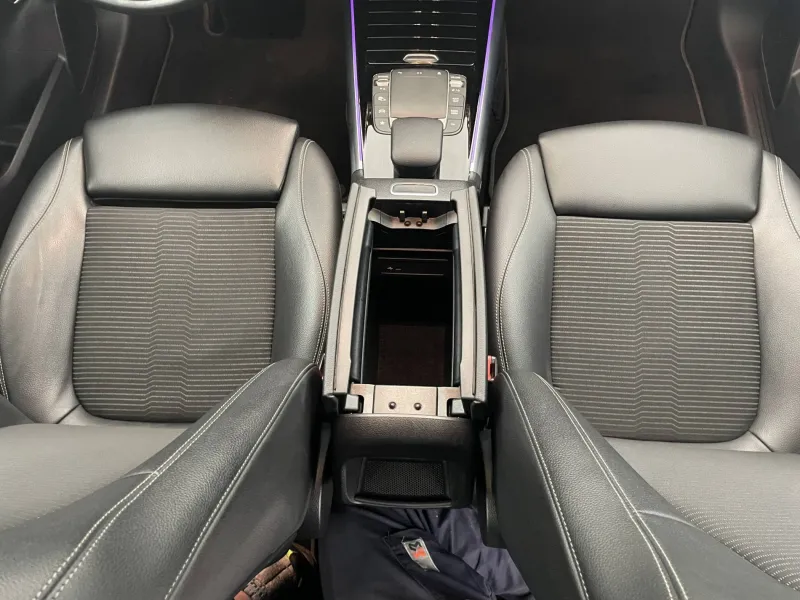 Image secondaire du véhicule 30