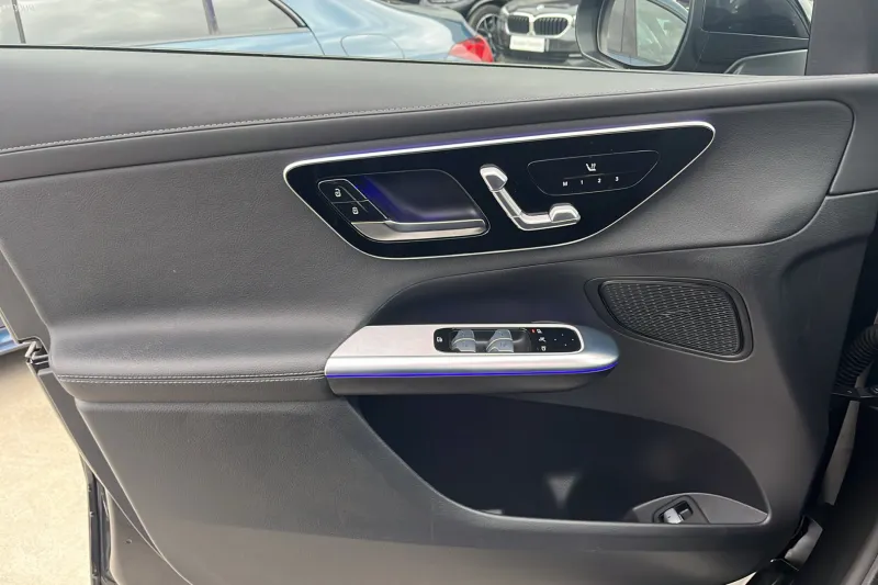 Image secondaire du véhicule 25