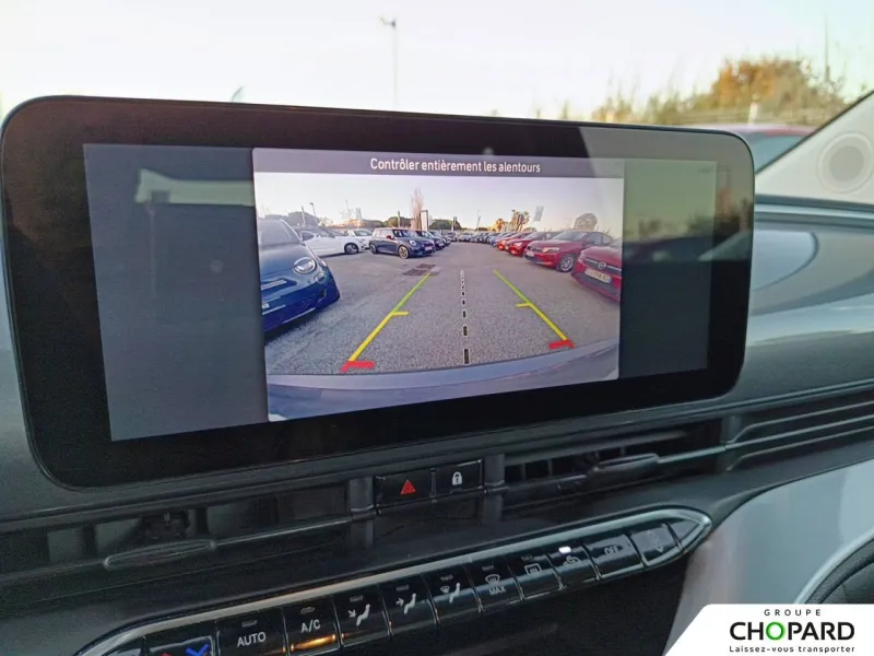 Image secondaire du véhicule 12