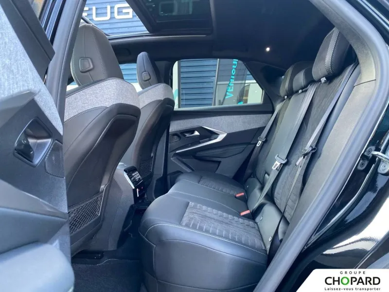 Image secondaire du véhicule 12