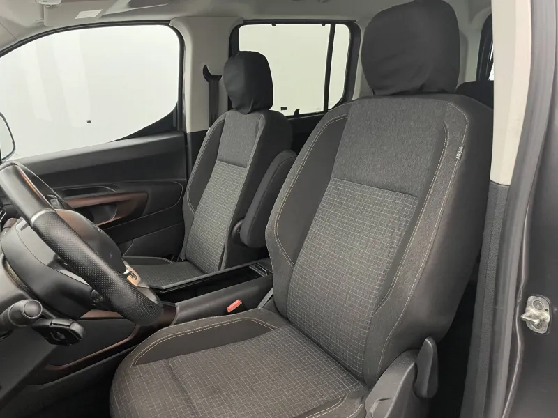 Image secondaire du véhicule 15