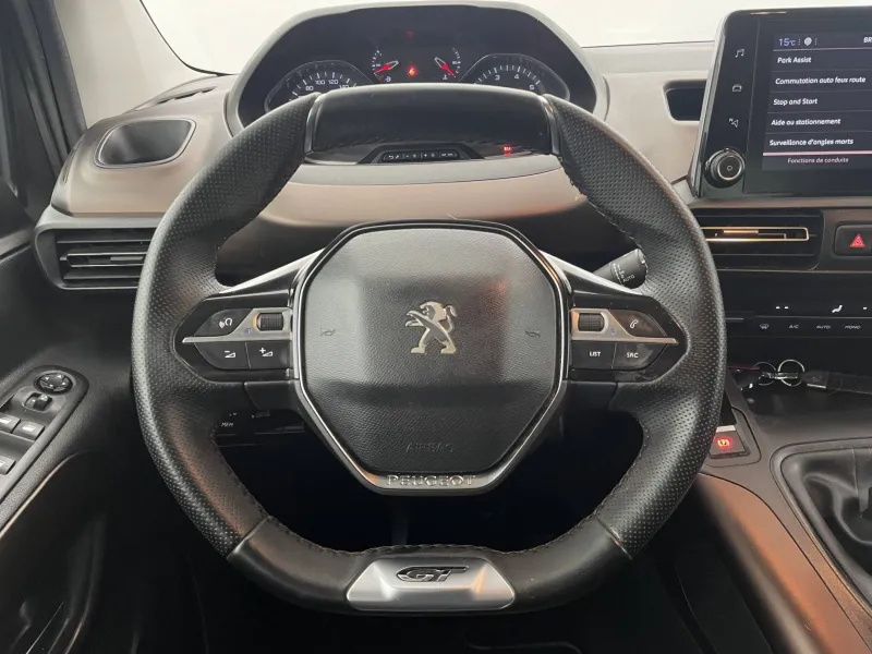 Image secondaire du véhicule 24