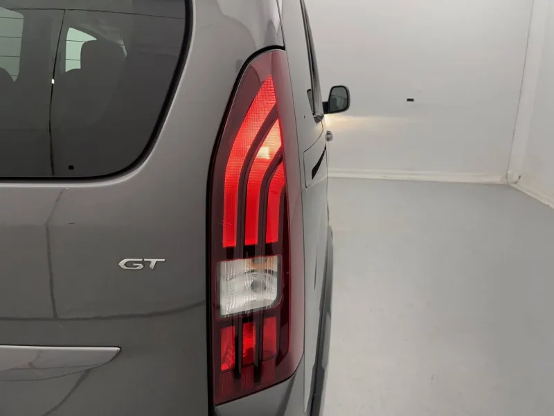 Image secondaire du véhicule 25