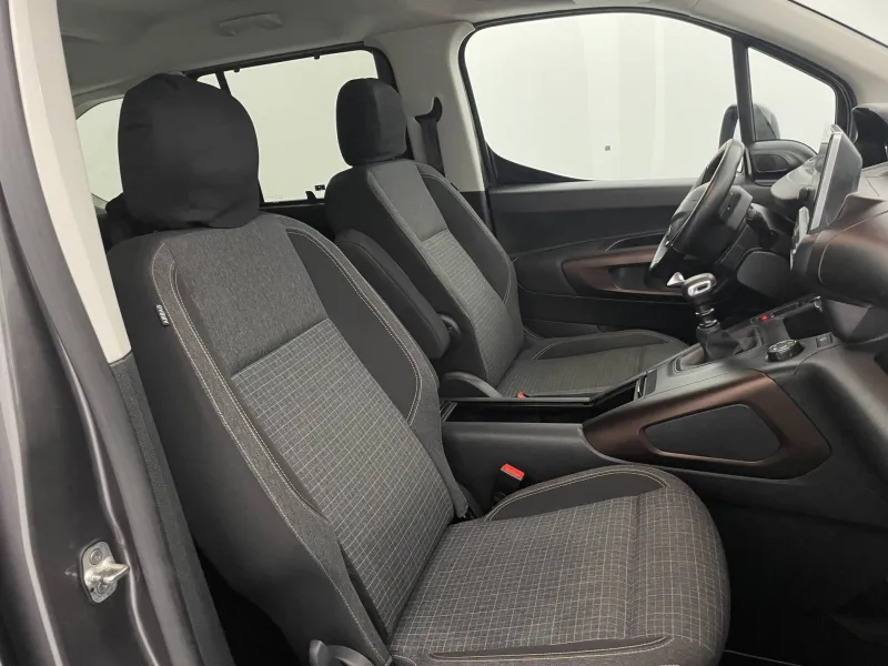 Image secondaire du véhicule 27